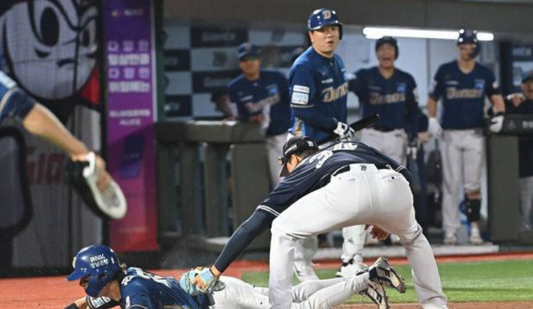 ⚾ [KBO] NC, 김원중 폭투 틈타 롯데에 9-8 진땀승…박건우 3타점·3연승 질주