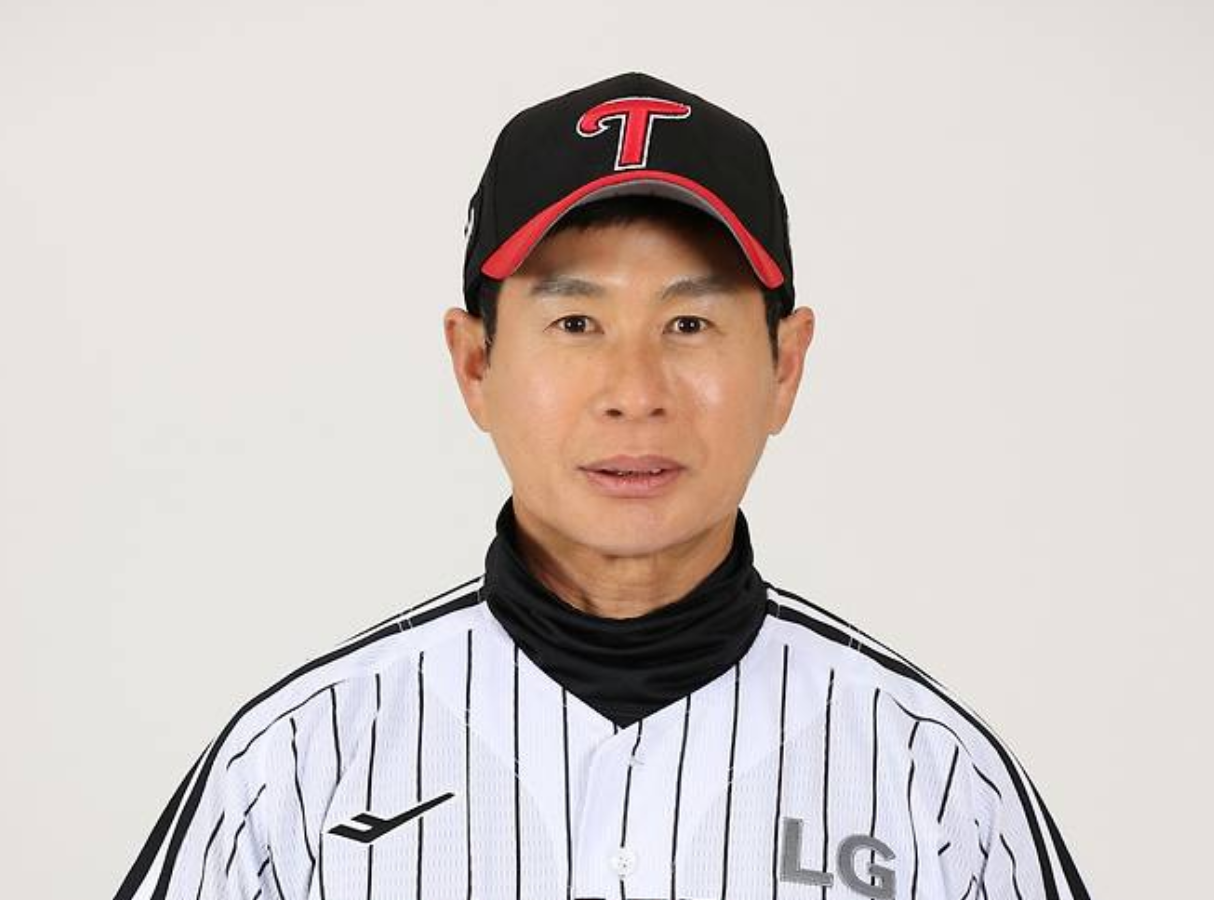 LG 송지만 코치