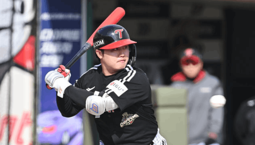 ⚾ [KBO] 퓨처스 타격왕 손용준, LG 1군 합류…염경엽 감독 결단 시작되나