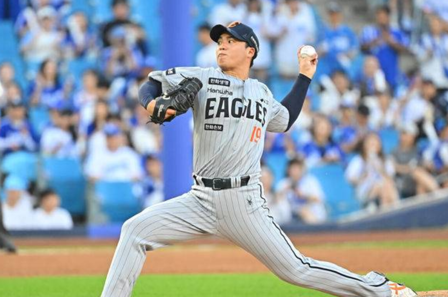 한화 이글스 선발 투수 왕옌청