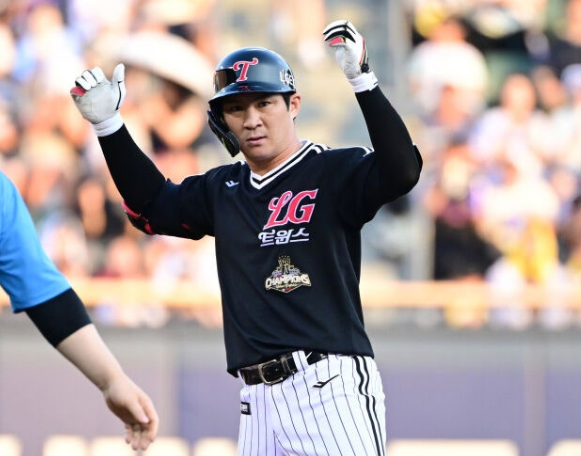 ⚾ [KBO] 오지환 2홈런 4안타 폭발, LG 선두 KT에 12-1 대승