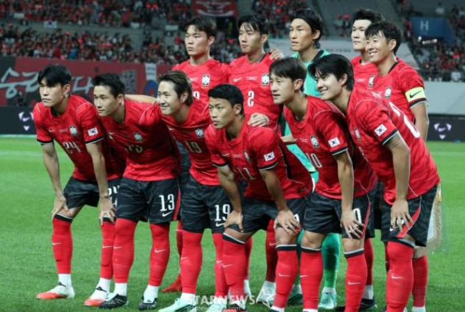 모레노호, 우루과이에 1-4 완패…손흥민 A매치 58호골에도 수비 붕괴