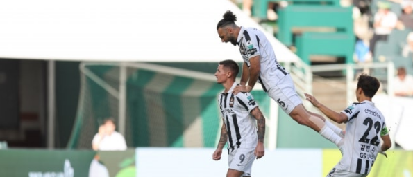 ⚽ [K리그1] 클리말라 극장골, 서울 전북 잡고 승점 62
