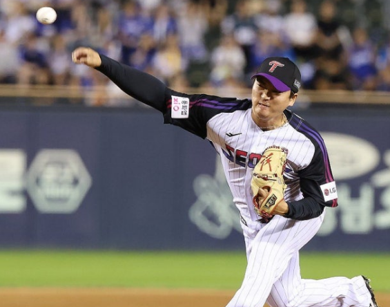 ⚾ [KBO] 고우석 복귀 첫 세이브에도 휴식, LG 무리 안 시킨다