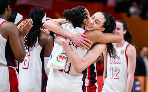 🏀 [여자농구 월드컵] 미국 14점 차 뒤집고 5연패, 통산 12번째 우승