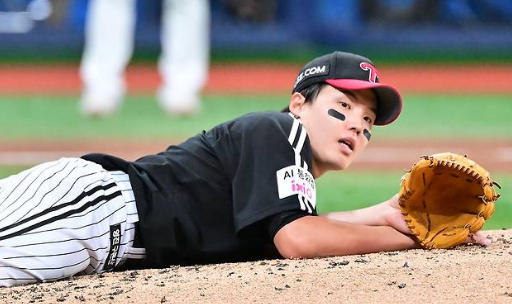 ⚾ [KBO] 임찬규 3이닝 4실점 조기 강판, LG 또 흔들렸다
