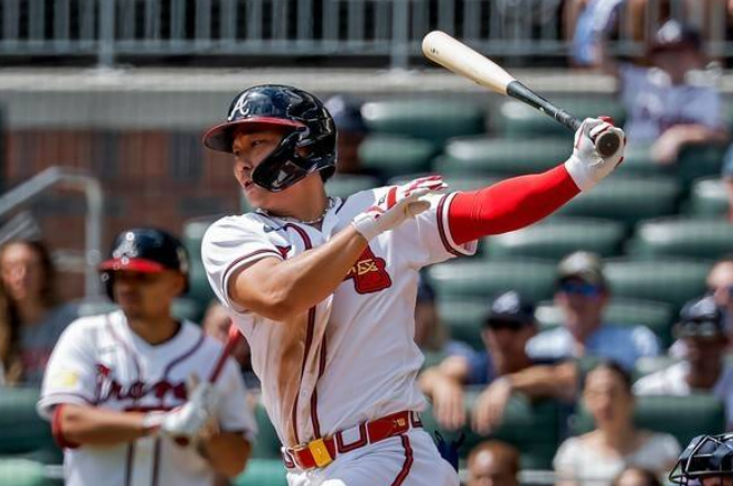 김하성, 애틀랜타 현지 매체서 혹평…타율 0.116 부진에 MLB 잔류 우려, 두본과 유격수 경쟁도 불리
