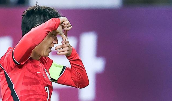 손흥민, 차범근 넘어 한국 축구 새 역사…환상 프리킥으로 A매치 통산 59호골