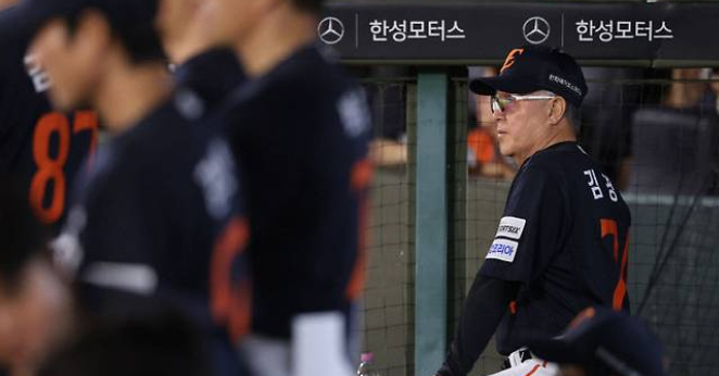 김경문 감독, 한화와 2년 4개월 동행 마무리…“최강한화 응원 평생 잊지 못할 것”