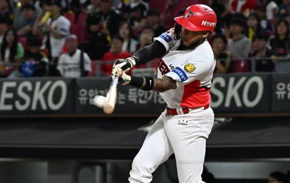 ⚾ [KBO] 올러·네일 24승, 카스트로 21홈런…KIA 3위 만든 외국인 전력